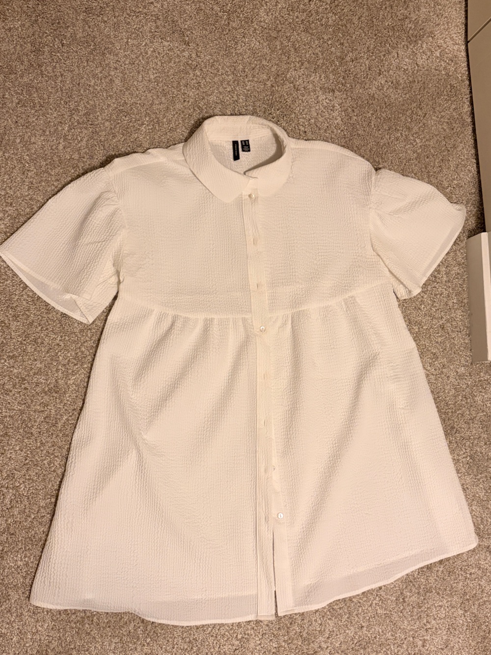 VERO MODA White BabyDoll Button Down Blouse | Seersucker | Collared Shirt - XS